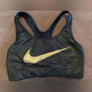 Nike Sports Bra - size S